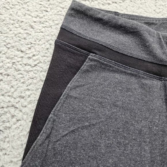 Lululemon Womens 4 Activewear Leggings Gray Black Athletic Pants - Picture 9 of 10